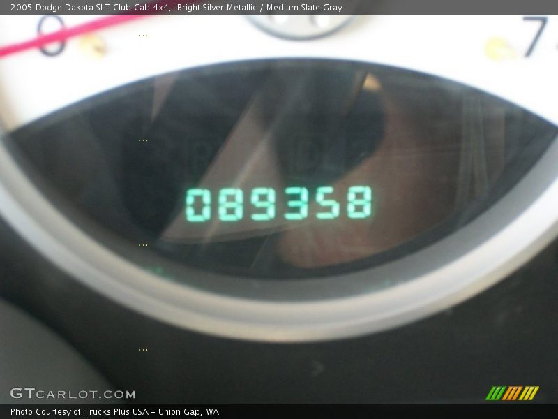Bright Silver Metallic / Medium Slate Gray 2005 Dodge Dakota SLT Club Cab 4x4