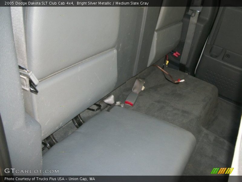 Bright Silver Metallic / Medium Slate Gray 2005 Dodge Dakota SLT Club Cab 4x4
