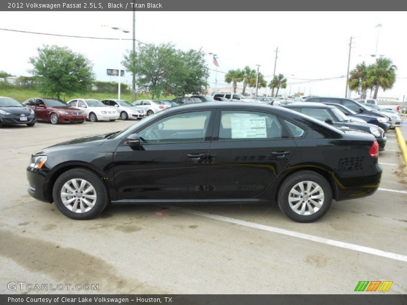 Black / Titan Black 2012 Volkswagen Passat 2.5L S