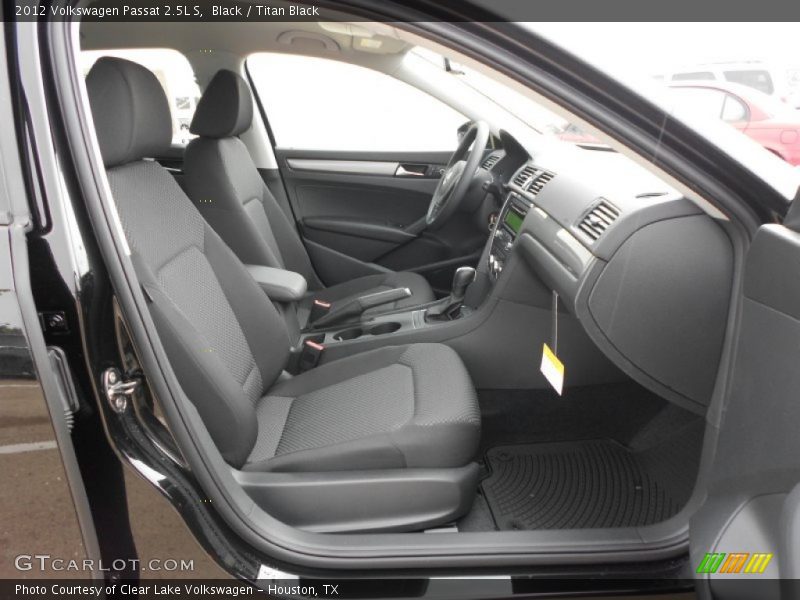 Black / Titan Black 2012 Volkswagen Passat 2.5L S