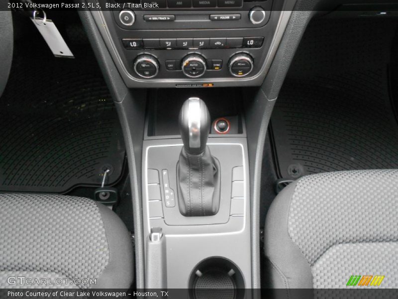 Black / Titan Black 2012 Volkswagen Passat 2.5L S