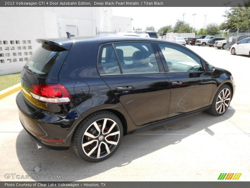 Deep Black Pearl Metallic / Titan Black 2013 Volkswagen GTI 4 Door Autobahn Edition