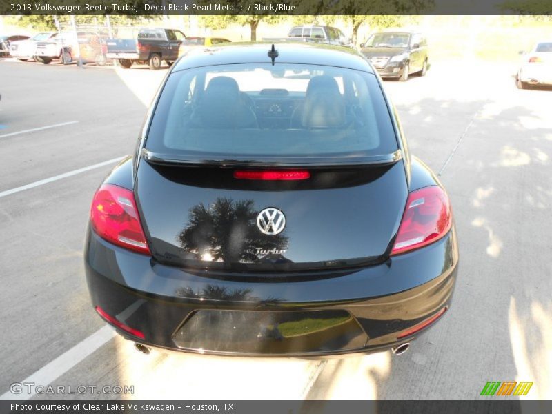 Deep Black Pearl Metallic / Black/Blue 2013 Volkswagen Beetle Turbo