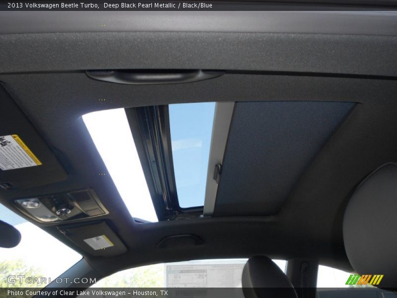 Deep Black Pearl Metallic / Black/Blue 2013 Volkswagen Beetle Turbo