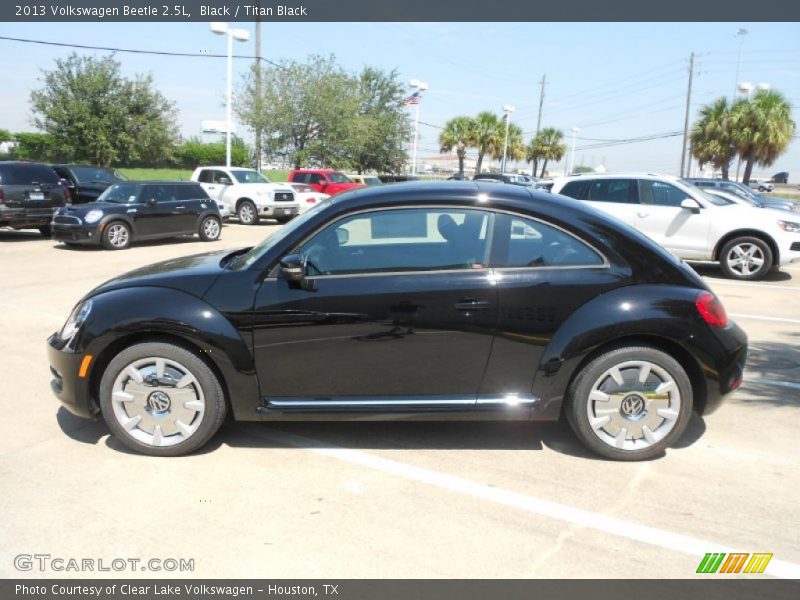 Black / Titan Black 2013 Volkswagen Beetle 2.5L