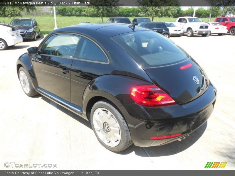 Black / Titan Black 2013 Volkswagen Beetle 2.5L