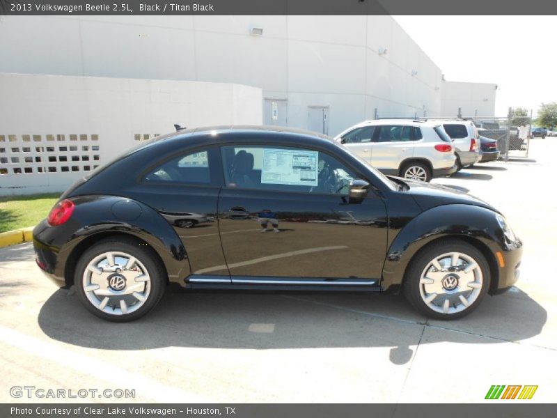 Black / Titan Black 2013 Volkswagen Beetle 2.5L