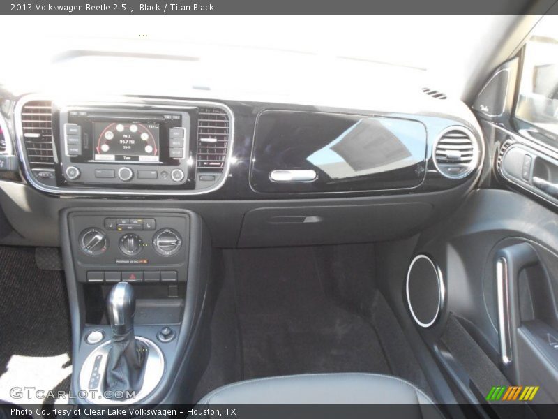 Black / Titan Black 2013 Volkswagen Beetle 2.5L