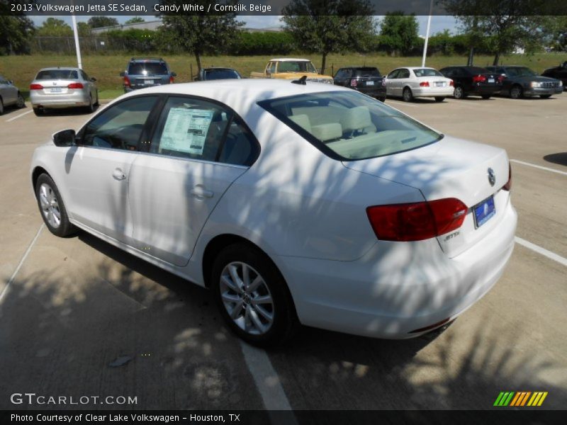 Candy White / Cornsilk Beige 2013 Volkswagen Jetta SE Sedan