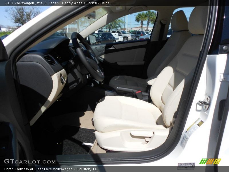 Candy White / Cornsilk Beige 2013 Volkswagen Jetta SE Sedan