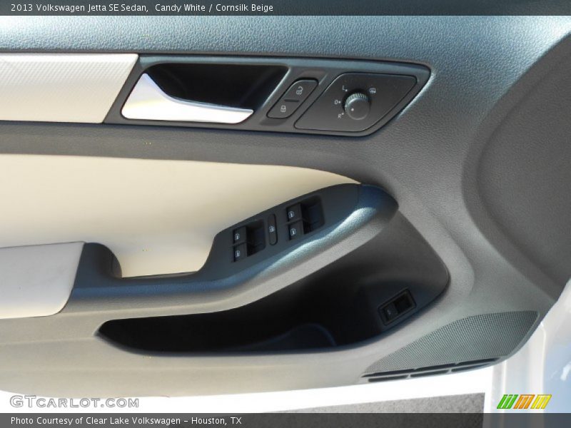 Candy White / Cornsilk Beige 2013 Volkswagen Jetta SE Sedan