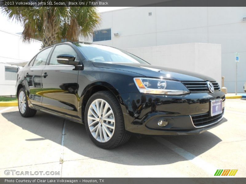 Black Uni / Titan Black 2013 Volkswagen Jetta SEL Sedan