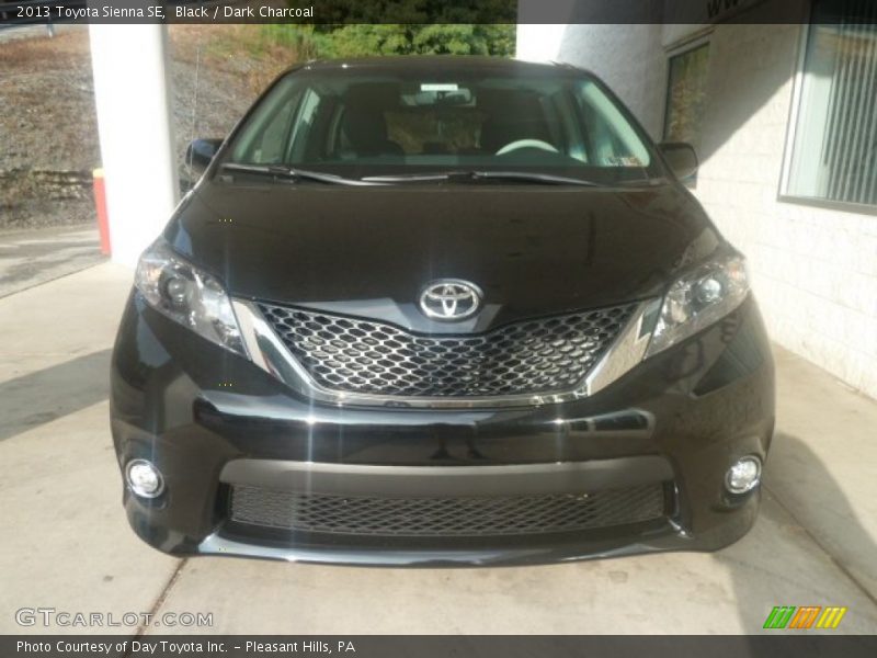 Black / Dark Charcoal 2013 Toyota Sienna SE