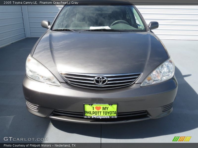 Phantom Gray Pearl / Gray 2005 Toyota Camry LE