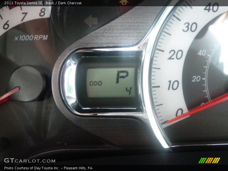Black / Dark Charcoal 2013 Toyota Sienna SE