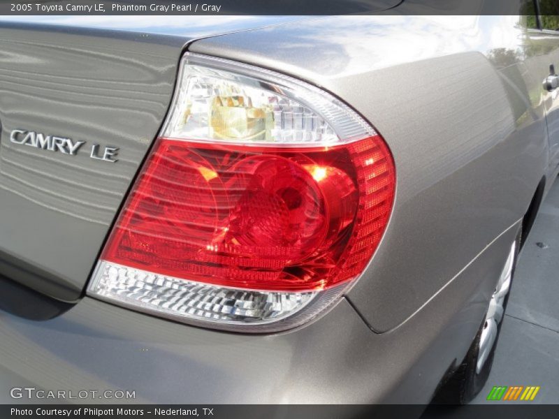 Phantom Gray Pearl / Gray 2005 Toyota Camry LE