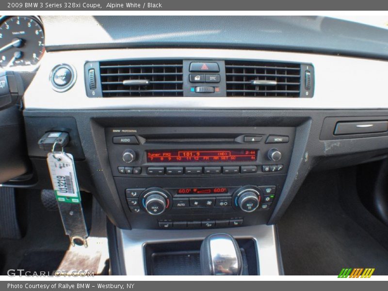Alpine White / Black 2009 BMW 3 Series 328xi Coupe