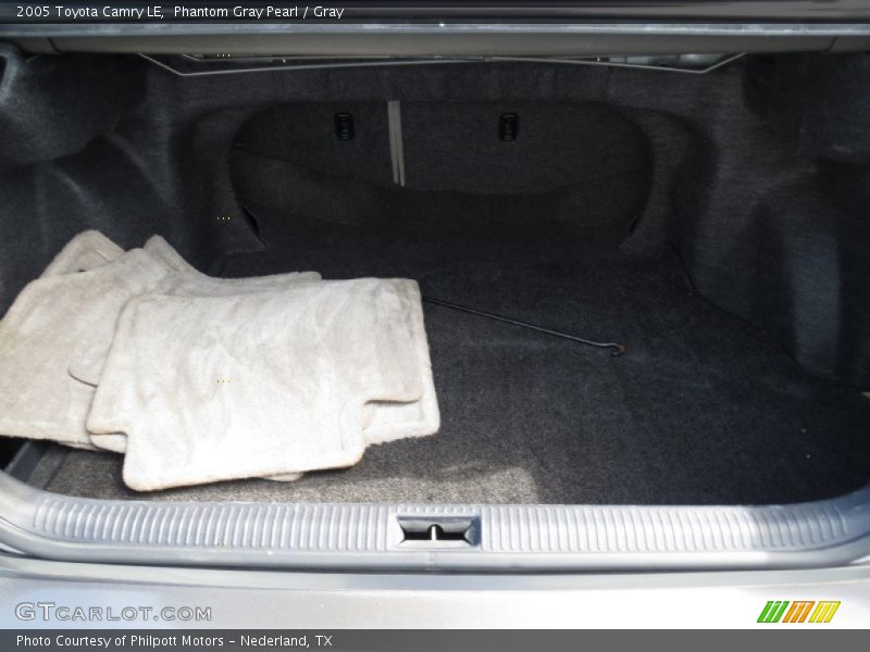 Phantom Gray Pearl / Gray 2005 Toyota Camry LE