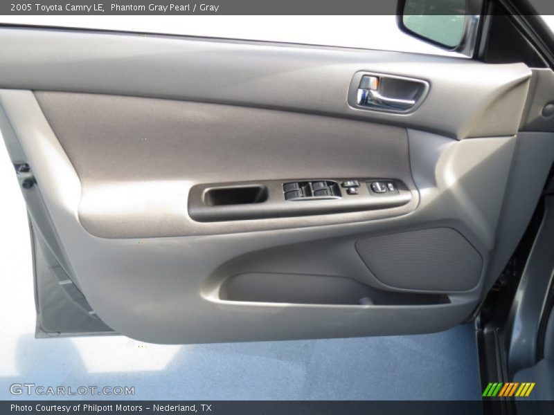 Phantom Gray Pearl / Gray 2005 Toyota Camry LE
