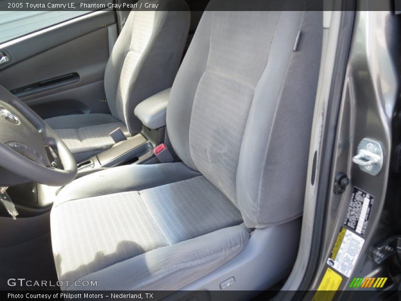 Phantom Gray Pearl / Gray 2005 Toyota Camry LE