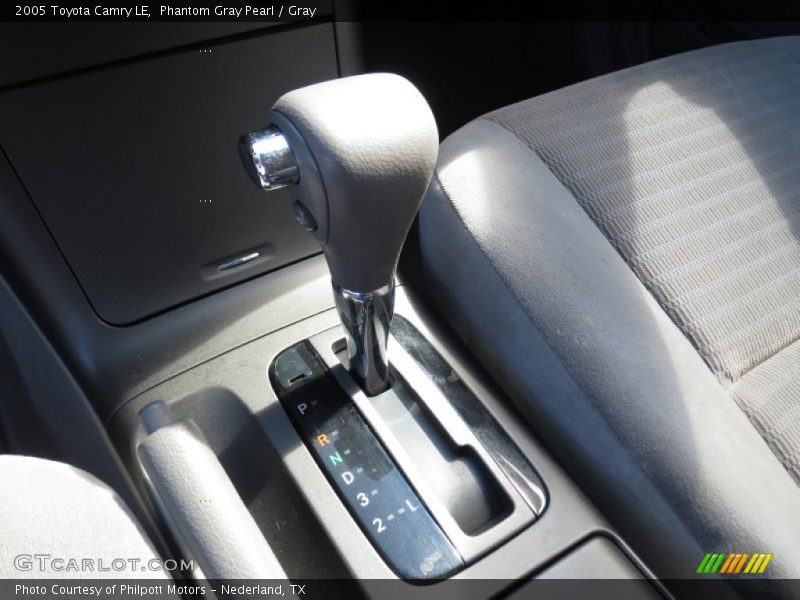 Phantom Gray Pearl / Gray 2005 Toyota Camry LE