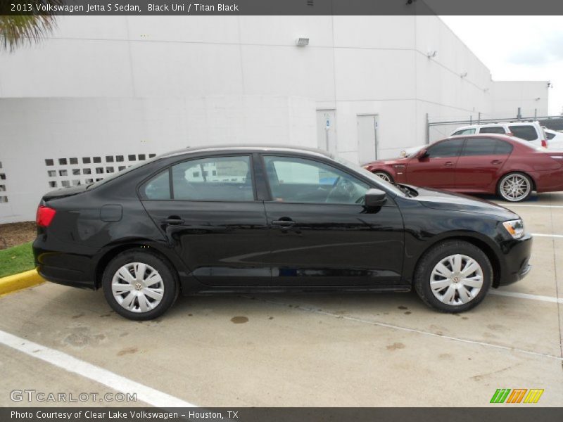 Black Uni / Titan Black 2013 Volkswagen Jetta S Sedan