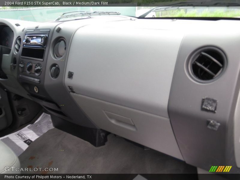 Black / Medium/Dark Flint 2004 Ford F150 STX SuperCab