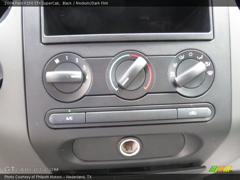 Black / Medium/Dark Flint 2004 Ford F150 STX SuperCab