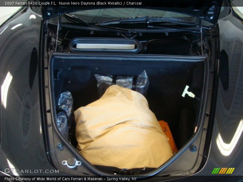  2007 F430 Coupe F1 Trunk