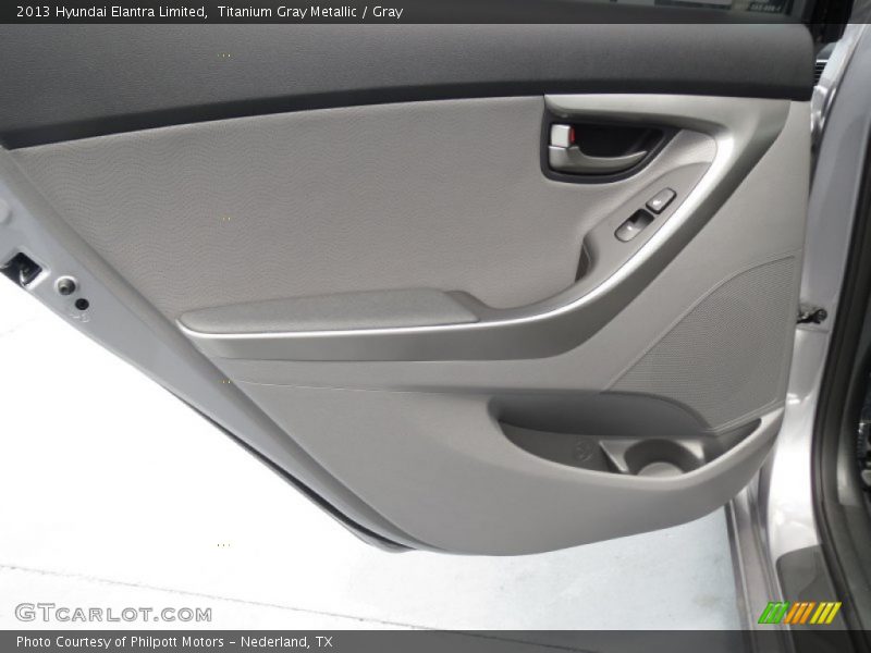 Titanium Gray Metallic / Gray 2013 Hyundai Elantra Limited