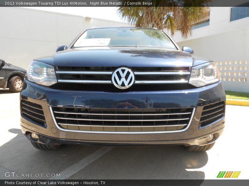 Night Blue Metallic / Cornsilk Beige 2013 Volkswagen Touareg TDI Lux 4XMotion
