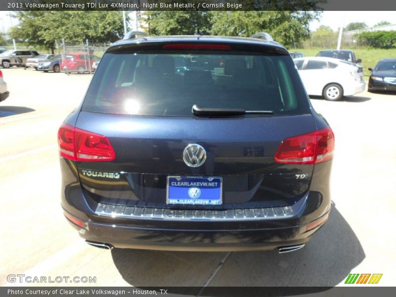 Night Blue Metallic / Cornsilk Beige 2013 Volkswagen Touareg TDI Lux 4XMotion