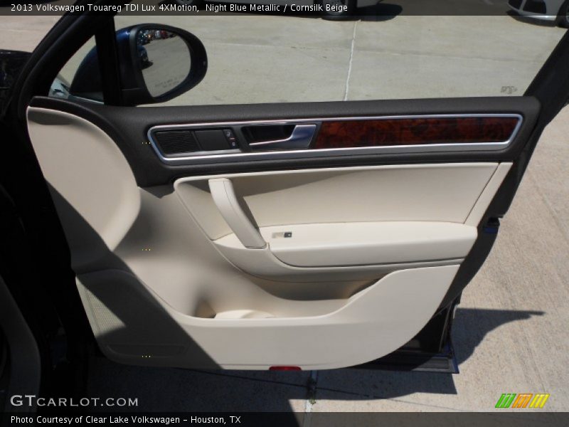 Night Blue Metallic / Cornsilk Beige 2013 Volkswagen Touareg TDI Lux 4XMotion