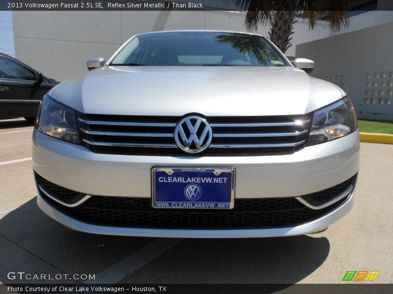 Reflex Silver Metallic / Titan Black 2013 Volkswagen Passat 2.5L SE