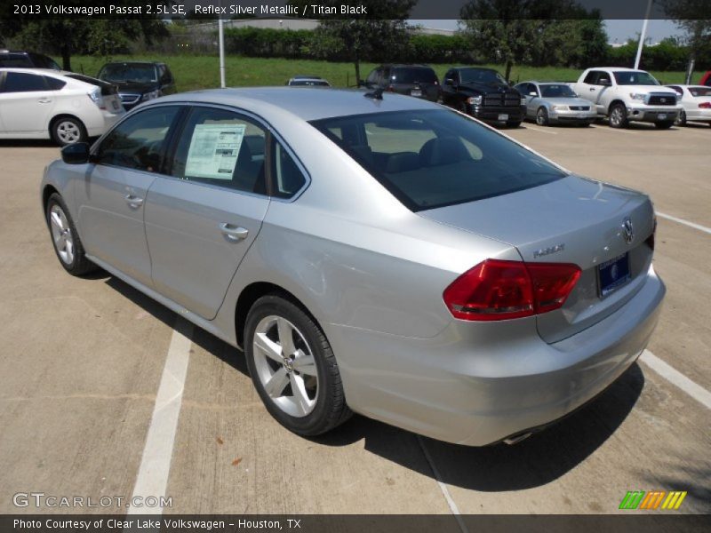Reflex Silver Metallic / Titan Black 2013 Volkswagen Passat 2.5L SE