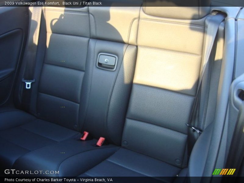 Black Uni / Titan Black 2009 Volkswagen Eos Komfort