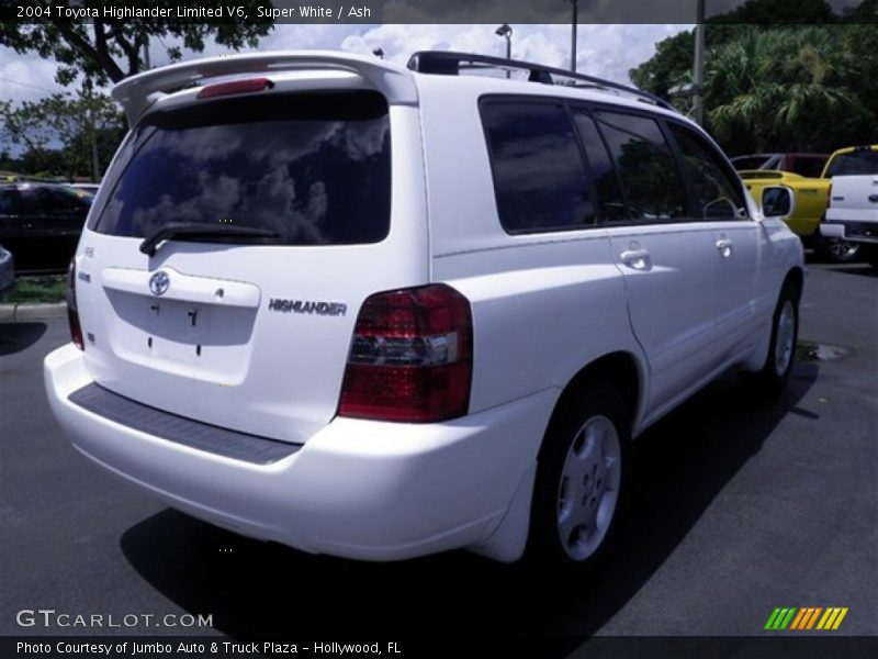 Super White / Ash 2004 Toyota Highlander Limited V6