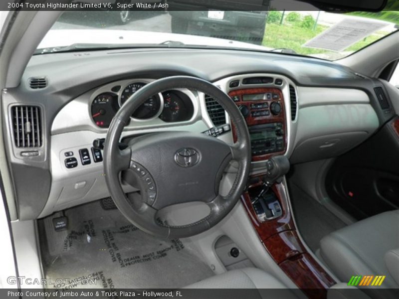 Super White / Ash 2004 Toyota Highlander Limited V6