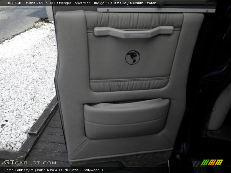 Indigo Blue Metallic / Medium Pewter 2004 GMC Savana Van 1500 Passenger Conversion