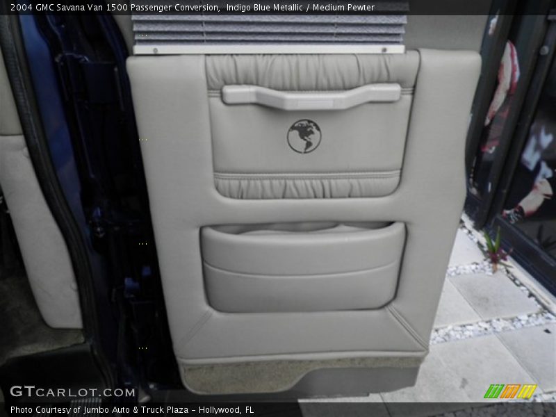 Indigo Blue Metallic / Medium Pewter 2004 GMC Savana Van 1500 Passenger Conversion