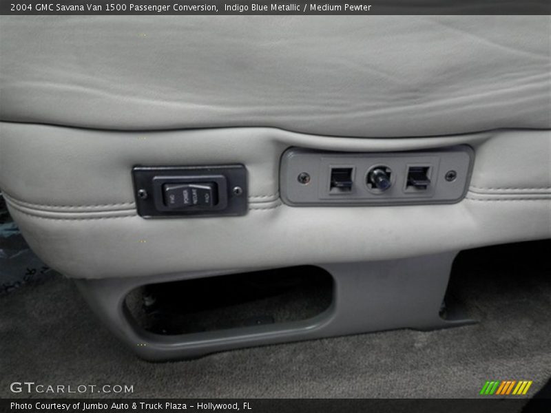 Indigo Blue Metallic / Medium Pewter 2004 GMC Savana Van 1500 Passenger Conversion