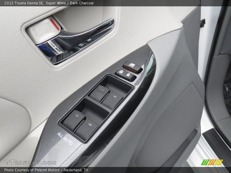 Controls of 2013 Sienna SE