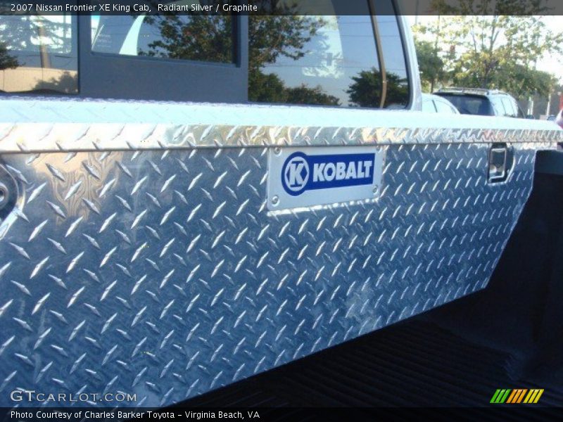 Radiant Silver / Graphite 2007 Nissan Frontier XE King Cab
