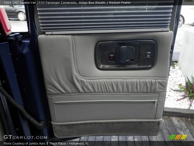 Indigo Blue Metallic / Medium Pewter 2004 GMC Savana Van 1500 Passenger Conversion