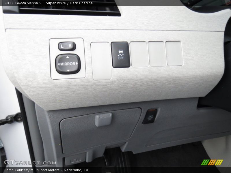 Controls of 2013 Sienna SE