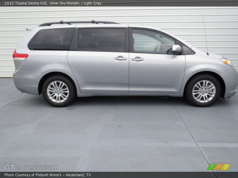 Silver Sky Metallic / Light Gray 2013 Toyota Sienna XLE