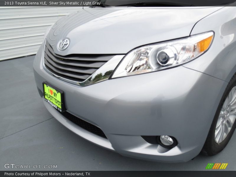 Silver Sky Metallic / Light Gray 2013 Toyota Sienna XLE