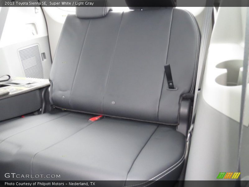 Super White / Light Gray 2013 Toyota Sienna SE