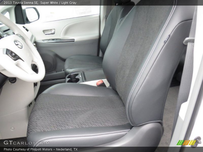 Super White / Light Gray 2013 Toyota Sienna SE
