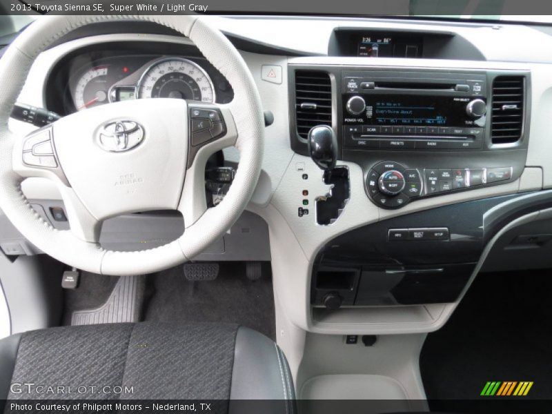 Super White / Light Gray 2013 Toyota Sienna SE